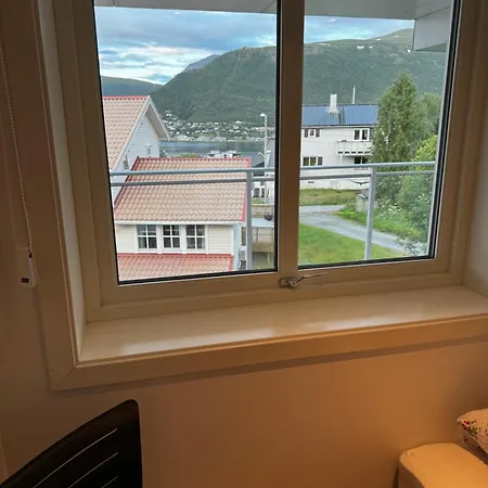 Sentral Med Fantastisk Utsikt