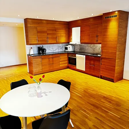 Apartment Sentral Med Fantastisk Utsikt *