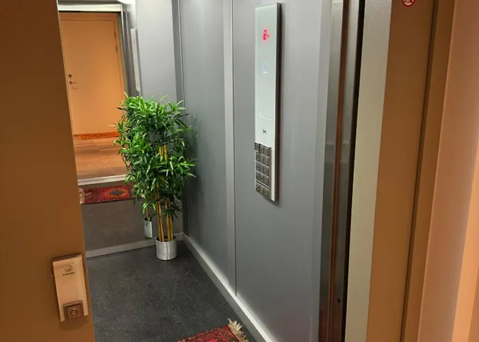 Sentral Med Fantastisk Utsikt Tromsø