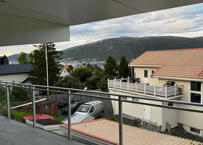 Sentral Med Fantastisk Utsikt * Tromsø