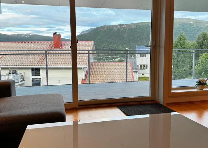 Sentral Med Fantastisk Utsikt Apartamento *